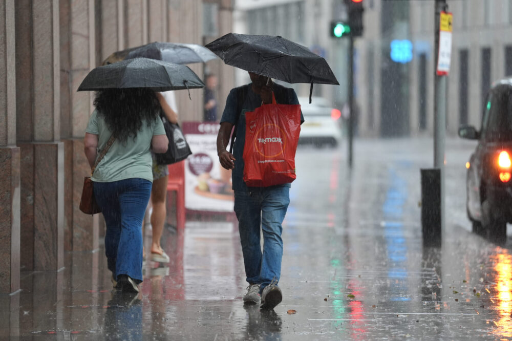 Rain warnings issued as Wales braces for weekend washout