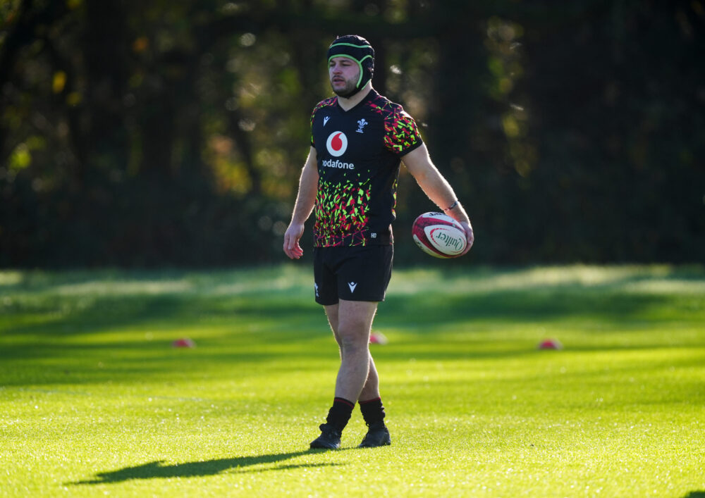 Harri Deaves to complete journey from roofer to Wales star against New Zealand