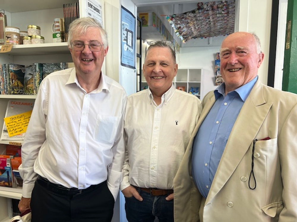 Prolific author and biographer dies