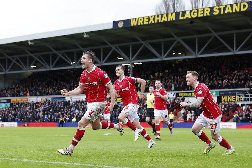 Wrexham beat Ipswich in eight-goal thriller