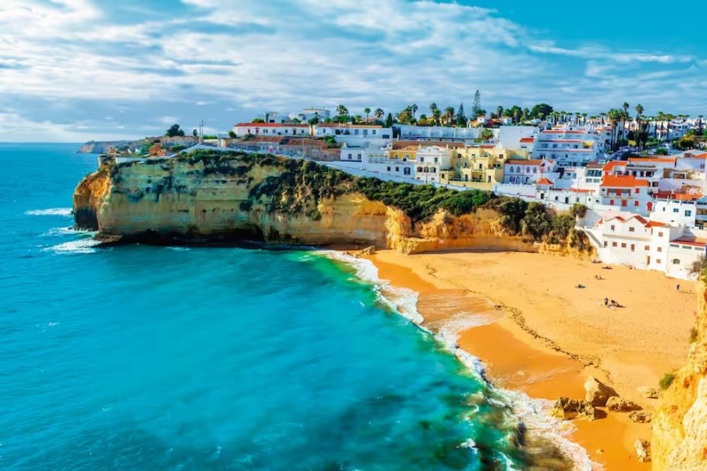 TUI announces two new direct TUI Airways routes from Cardiff Airport for summer 2026