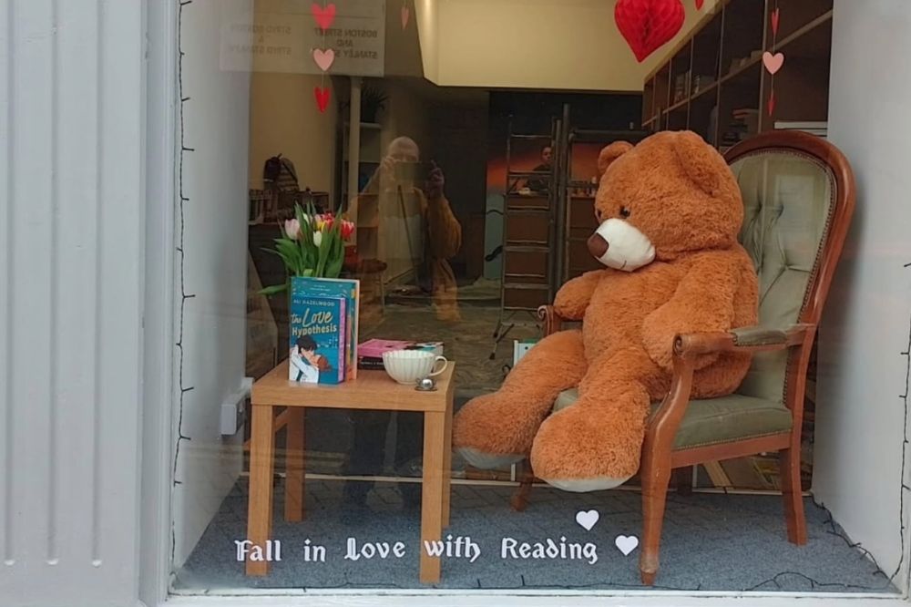 New independent bookshop brings books and tea together