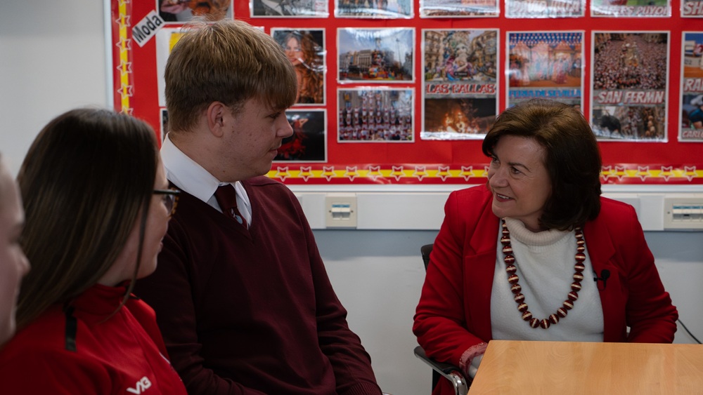 More than 1,500 extra Welsh teenagers set to qualify for weekly education payment