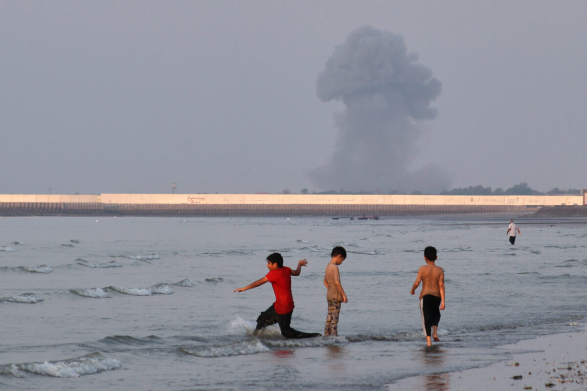 US and Iran both claim control of Strait of Hormuz