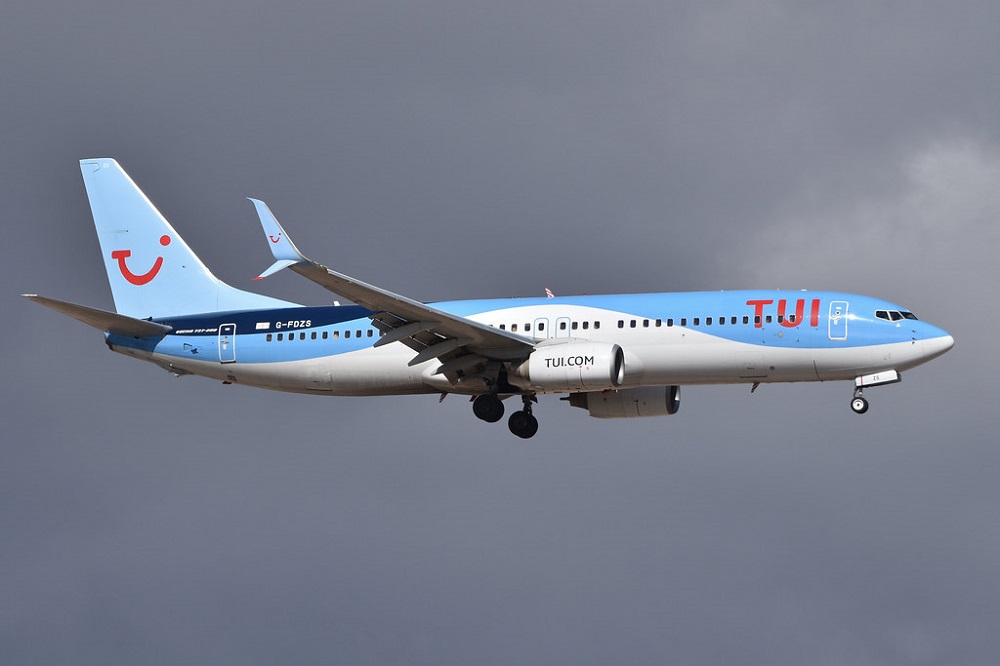 TUI Airways Boeing 737