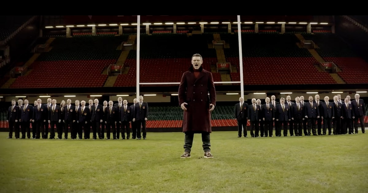 Watch: Luke Evans joins with Treorchy Male Choir for epic Calon Lân