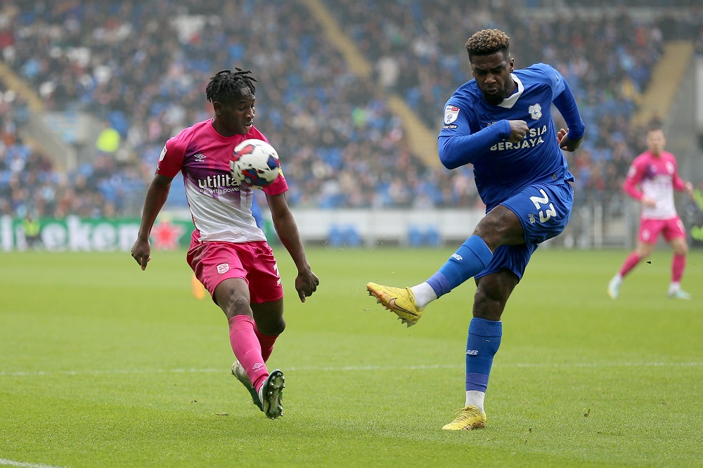 Cardiff vs Huddersfield: Terriers stay stranded at bottom of