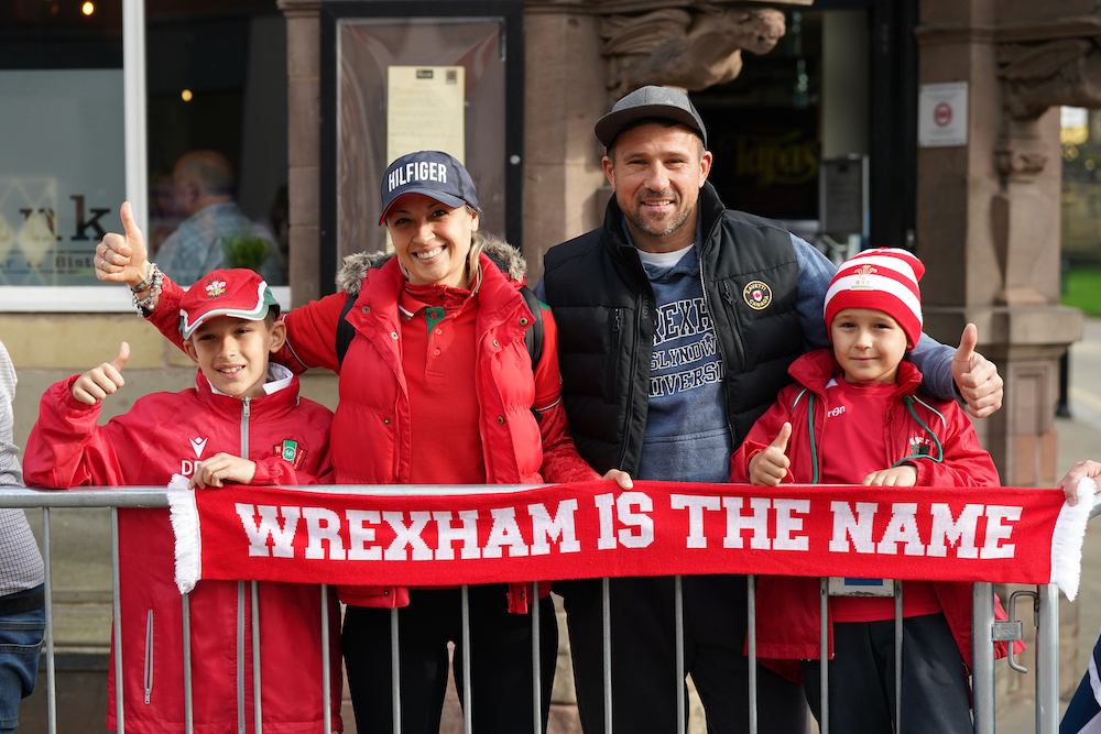 Watch Thousands line streets for Wrexham promotion parade