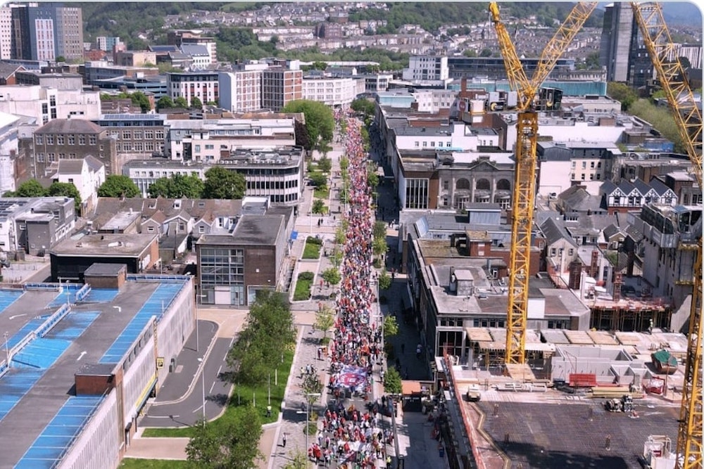 Watch: Extraordinary aerial footage of Welsh independence march in Swansea