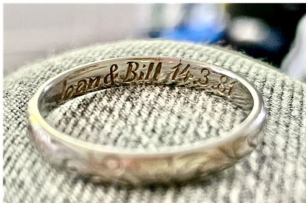 Family appeal for wedding ring return