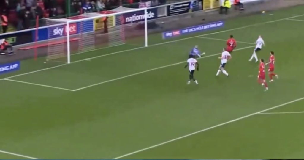 Watch: James McClean strike gives Wrexham victory at Swindon