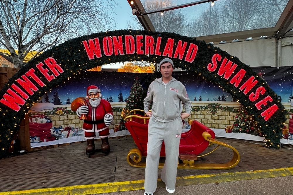 TikTok star goes viral reviewing Wales’ worst hotels